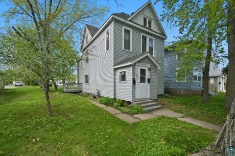 Up/Down Duplex with Wraparound Deck
