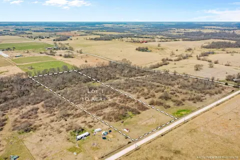Fenced Lake-Access Homesite Land