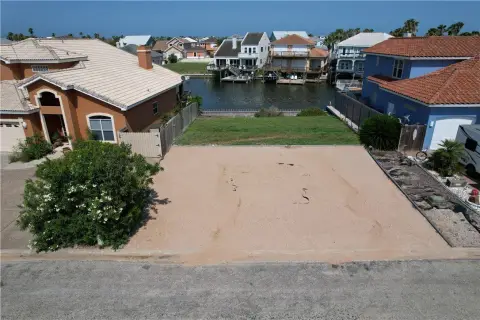 Waterfront Lot on North Padre