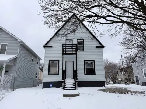 Updated Milwaukee Duplex For Sale