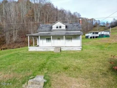 Farmhouse and Land in Trade, TN