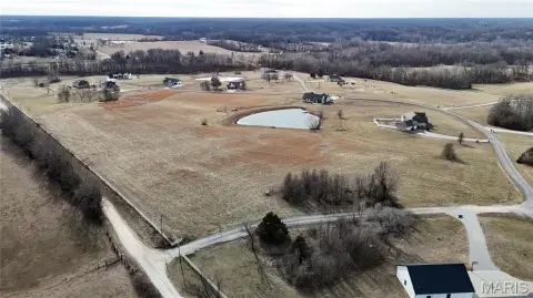 6.11 Acres in Troy, MO