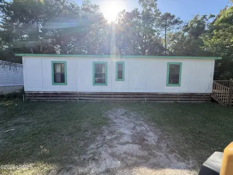 Beaufort Homesite with Mobile Home