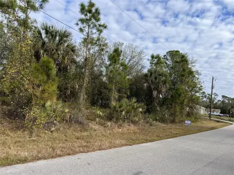 Residential Land in North Port