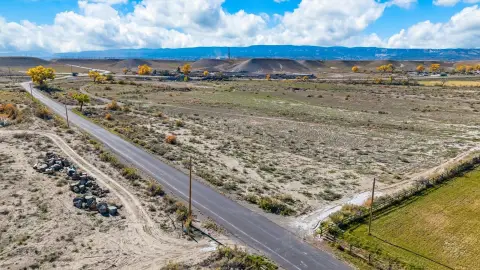 Development Land with Irrigation Water