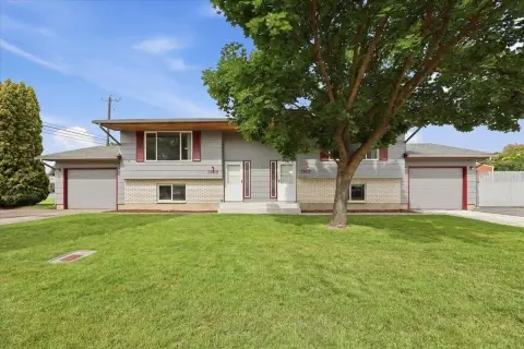 Duplex with Decks and Garages