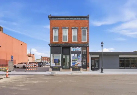 Mixed-Use Building with Loft