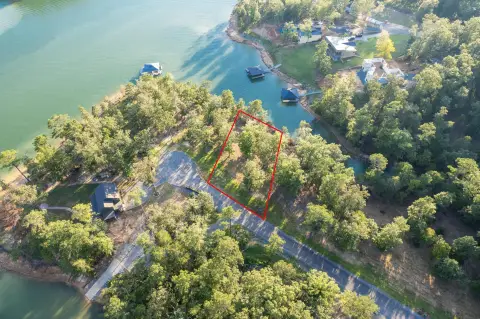 Waterfront Land in Slick Ford