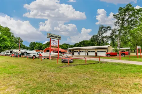 Automotive Service and Storage Property