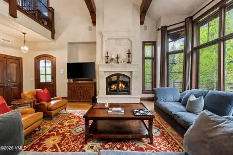 Duplex Residence with Ski Access