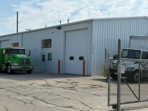 Flex Unit with Overhead Door