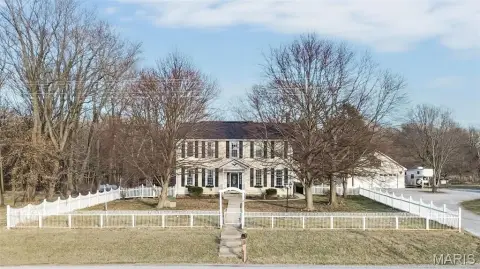 Historic Farm Estate with Lake