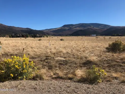 Land with Expansive Views