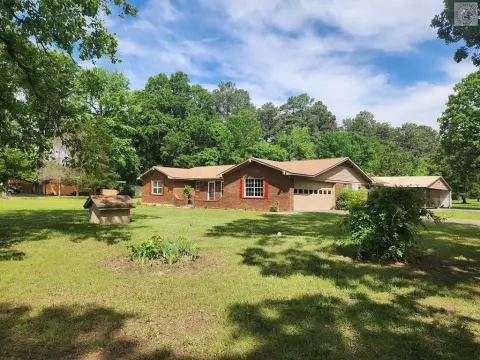 Texarkana Commercial Property with Barn