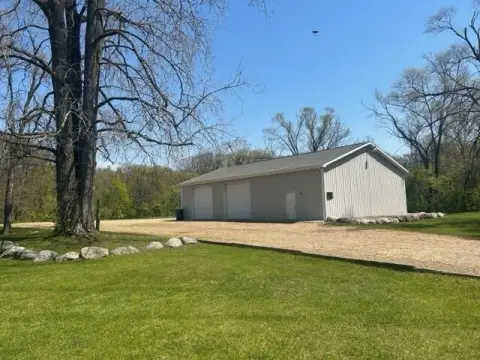 Flex Space with Overhead Doors