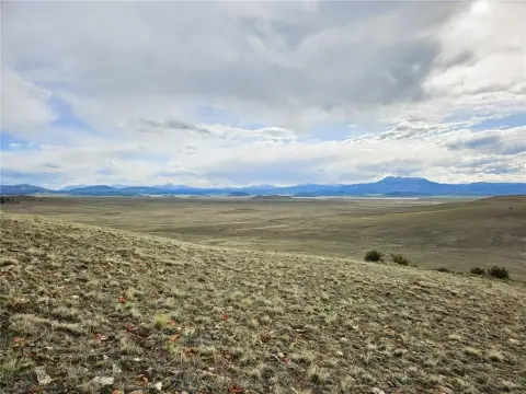 Residential Land with Panoramic Views