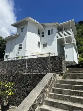 Five-Unit Residential Apartment Building