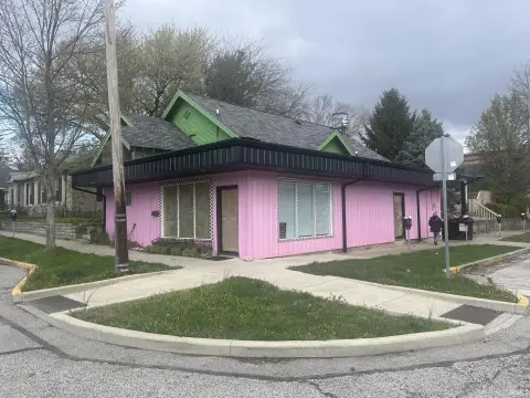 Versatile Mixed-Use Investment Property