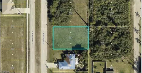 Commercial Lot in Cape Coral