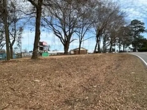 Land For Retail/Office/Medical Use
