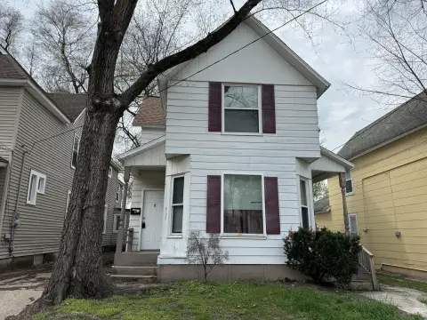 Vacant Up/Down Duplex