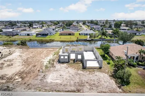 Cape Coral Canal Lot