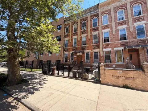 Six-Unit Apartment Building