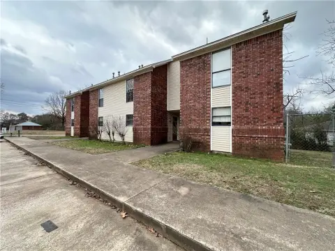 Fully Occupied Quadplex