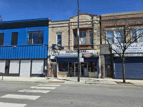Mixed-Use Building in Roseland/Pullman Area