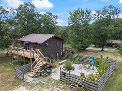 Hobby Farm with Barn and Rental