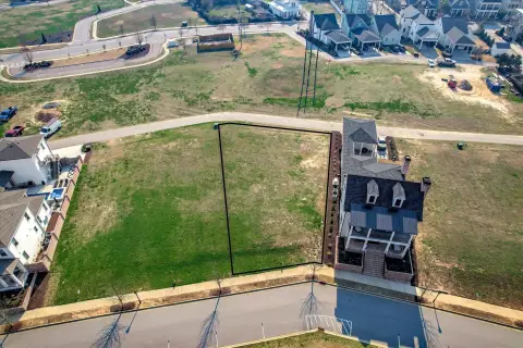 Residential Lot in Hammond's Ferry
