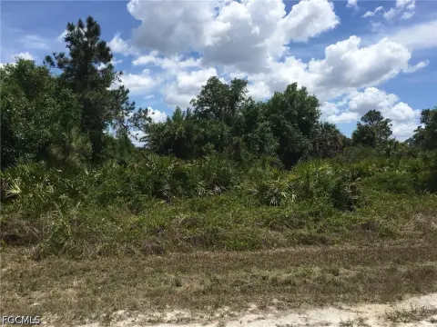 Residential Lot in Lehigh Acres