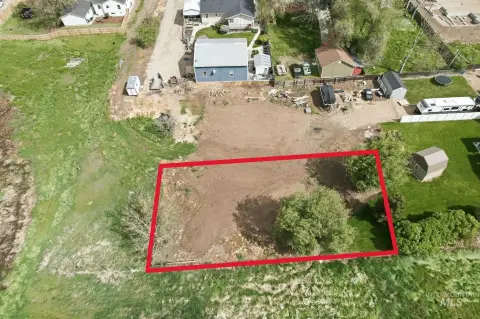 Homesite in Growing Caldwell Community