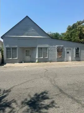 Ranch Duplex with Shed