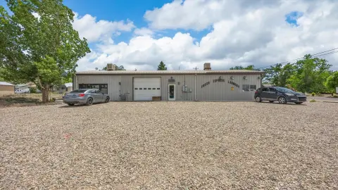 Mixed-Use Property with Laundry Business