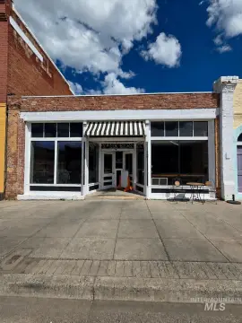 Storefront Retail Building