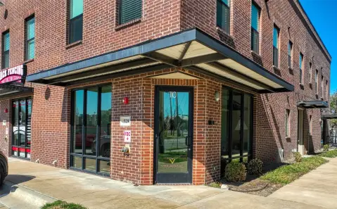Mixed-Use Office-Retail Suite