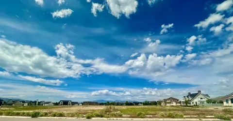 Residential Land in Highland, UT