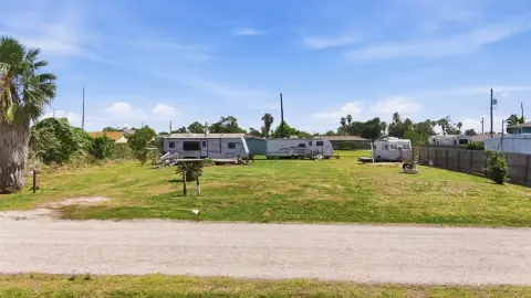 Unrestricted Land Near Coastal Bend