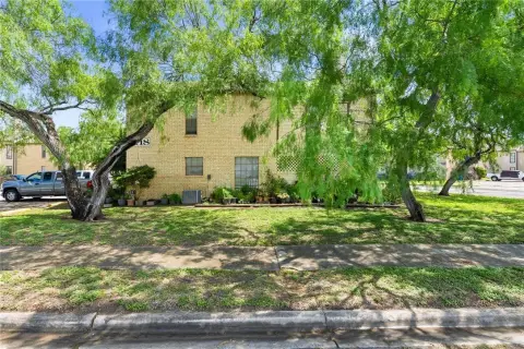Southside Corpus Christi Fourplex