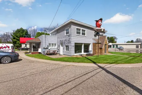 Mixed-Use Property with Commercial Kitchen