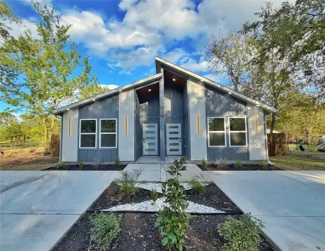 Duplex with Private Yards