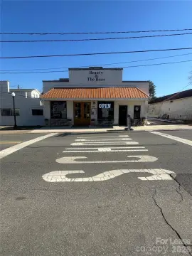 Remodeled Commercial Building For Lease