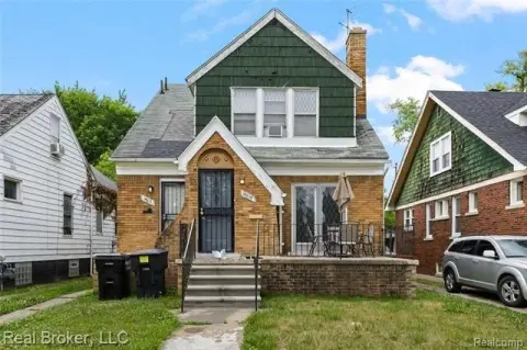Tenant-Leased Duplex Income Property