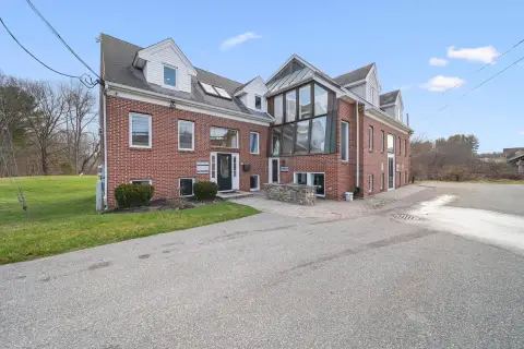 Plaistow NH Office Suite