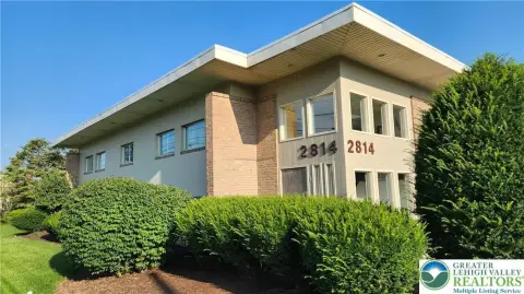 South Whitehall Office Suite For Rent