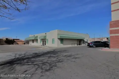 Farmington Commercial Office Building