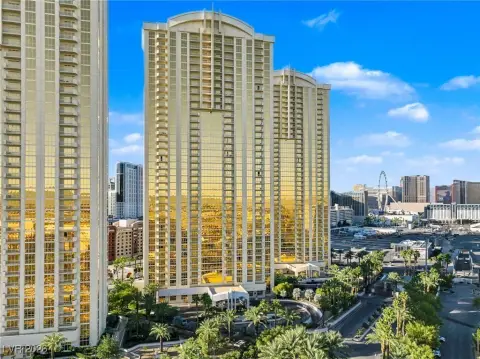 Las Vegas High-Rise Suite