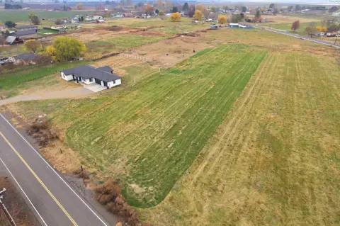 Spacious Land Parcel in Sunnyside