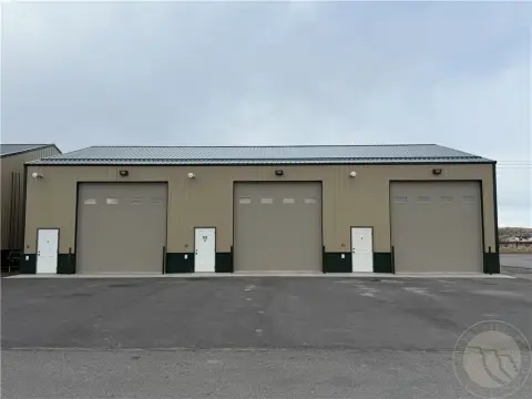 Three-Bay Finished Flex Building